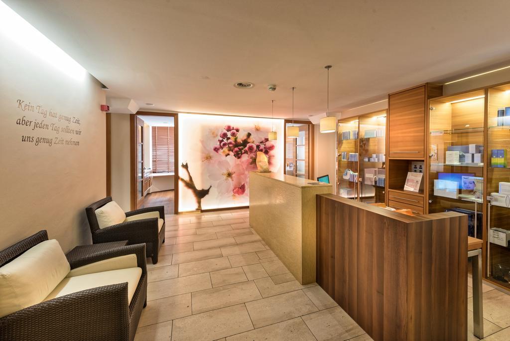 Hotel Andy 4 Sterne Superior Йерценс Экстерьер фото